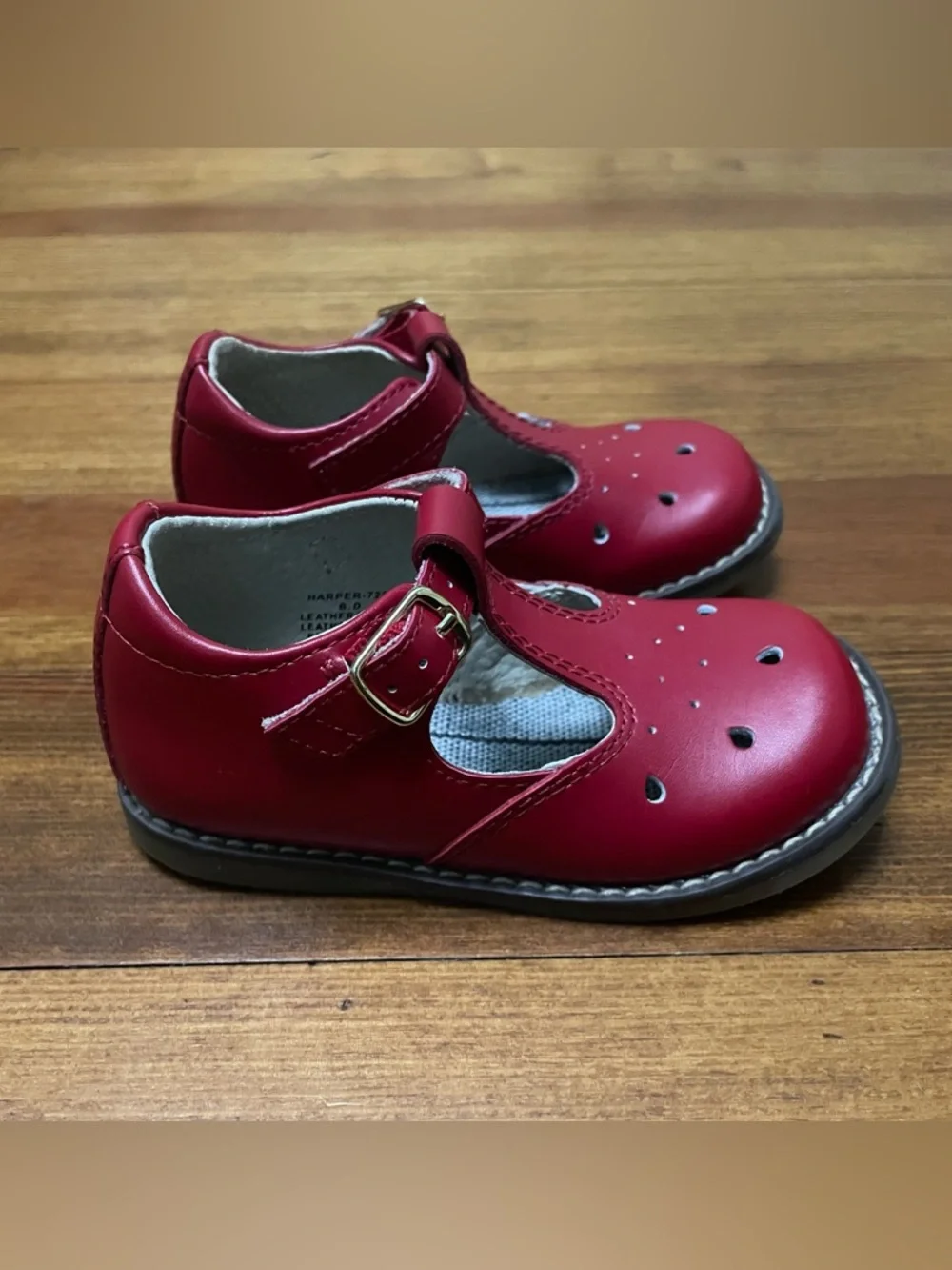 FootMates Harper Apple Red T-Strap Mary Jane Leather Shoes Size 6